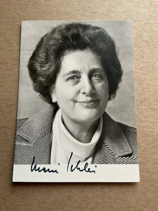Marie Schlei, Germany 🇩🇪 Minister of Economic Cooperation Politics hand signed - Autographs-World