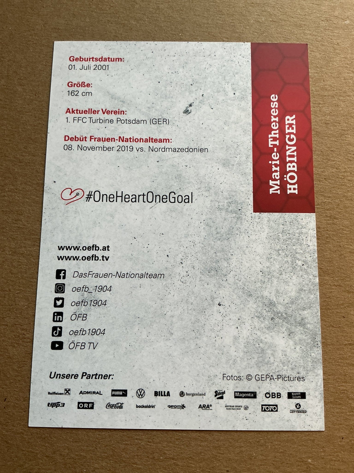 Marie-Therese Höbinger, Austria 🇦🇹 UEFA Women’s Euro 2022 hand signed - Autographs-World