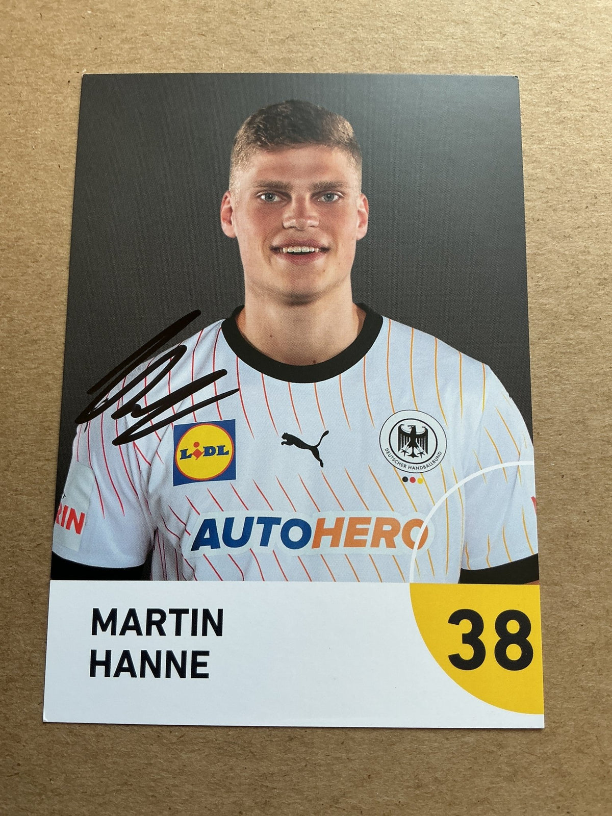 Martin Hanne, Germany 🇩🇪 Handball Summer Olympics 2024 hand signed - Autographs-World