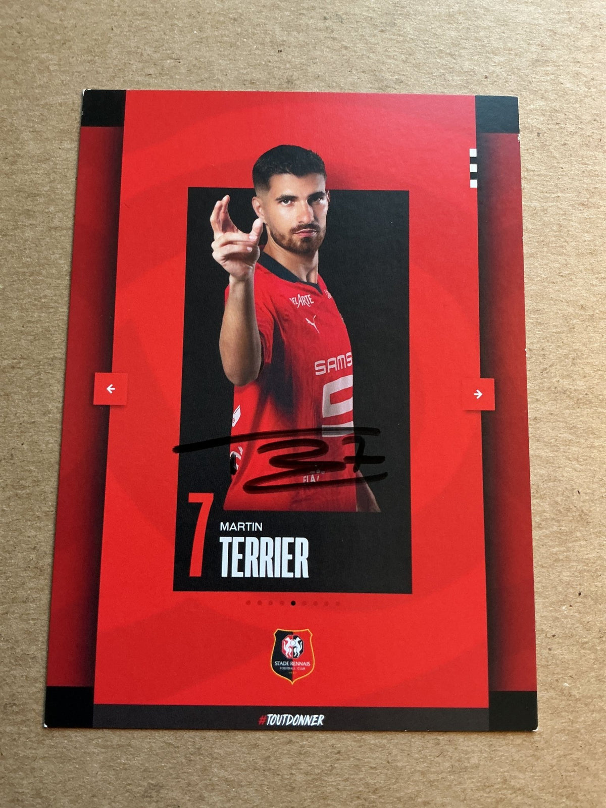 Martin Terrier, France 🇫🇷 Stade Rennes FC 2023/24 hand signed - Autographs-World