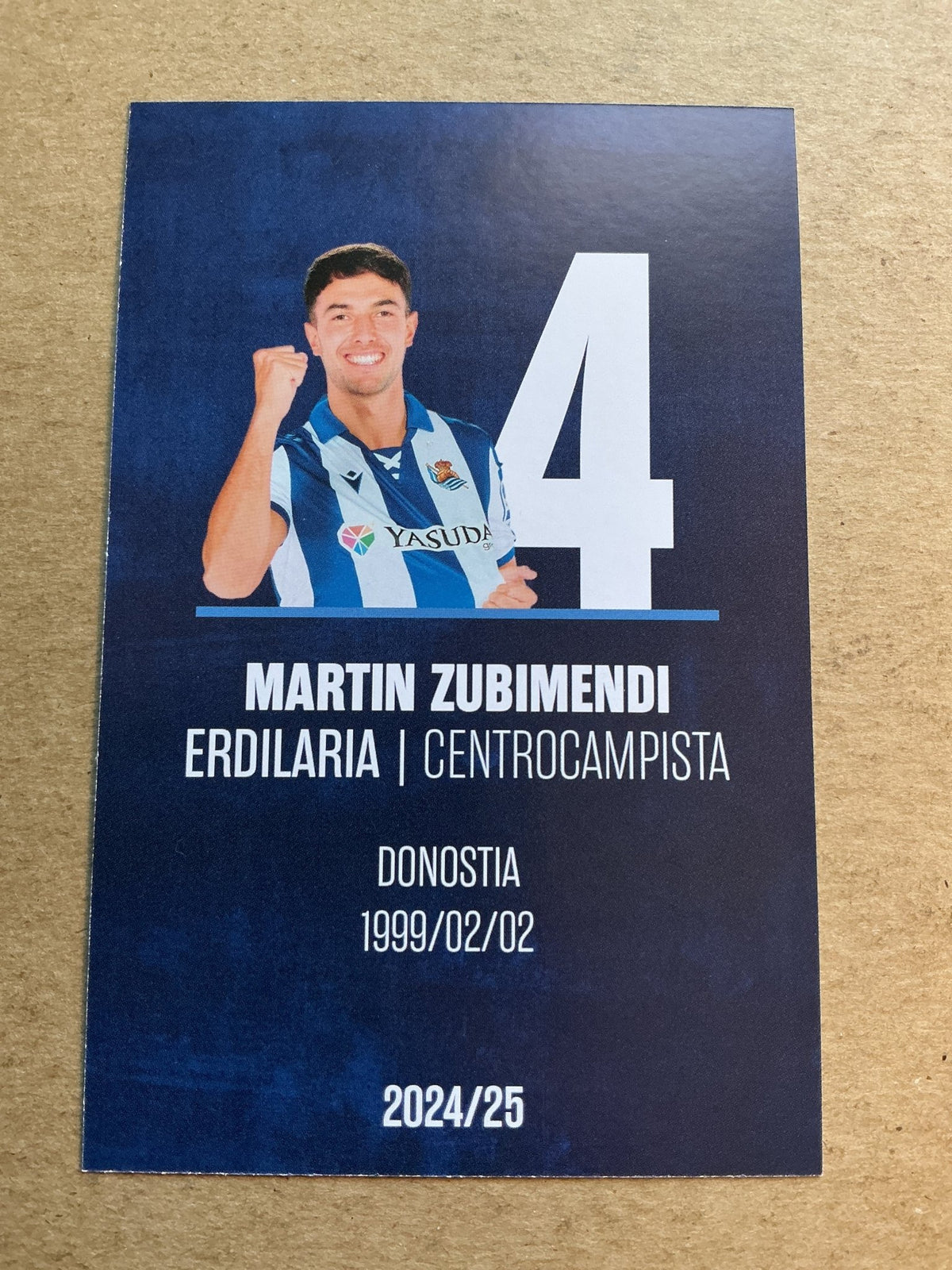 Martín Zubimendi, Spain 🇪🇸 Real Sociedad 2024/25 hand signed - Autographs-World