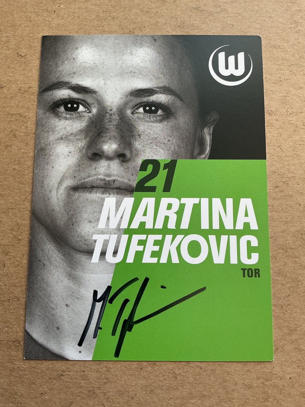 Martina Tufekovic, Germany 🇩🇪 VfL Wolfsburg 2025/26 hand signed - Autographs-World