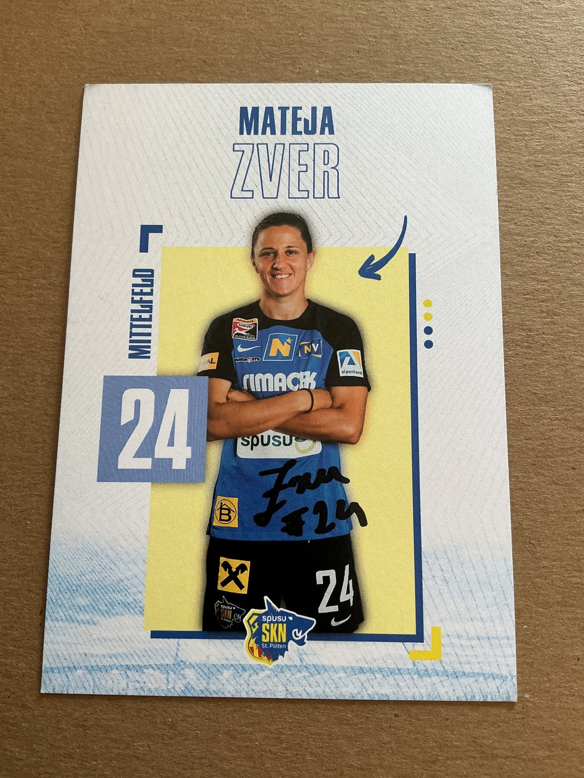Mateja Zver, Slovenia 🇸🇮 SKN St. Pölten 2023/24 hand signed - Autographs-World
