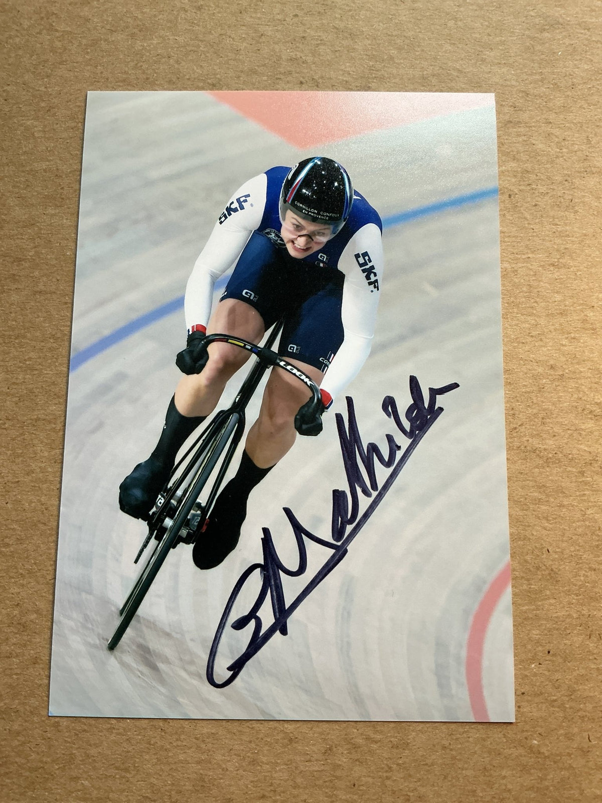 Mathilde Gros, France 🇫🇷 Cycling Summer Olympics 2024 hand signed - Autographs-World