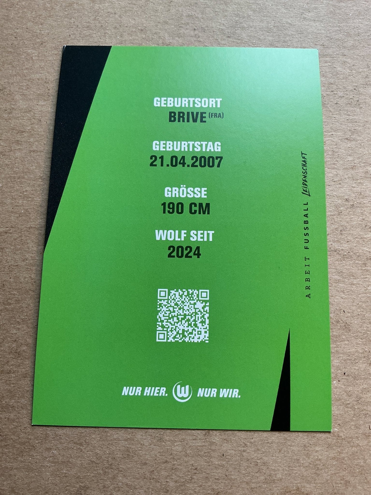 Mathys Angély, France 🇫🇷 VfL Wolfsburg 2025/26 hand signed - Autographs-World