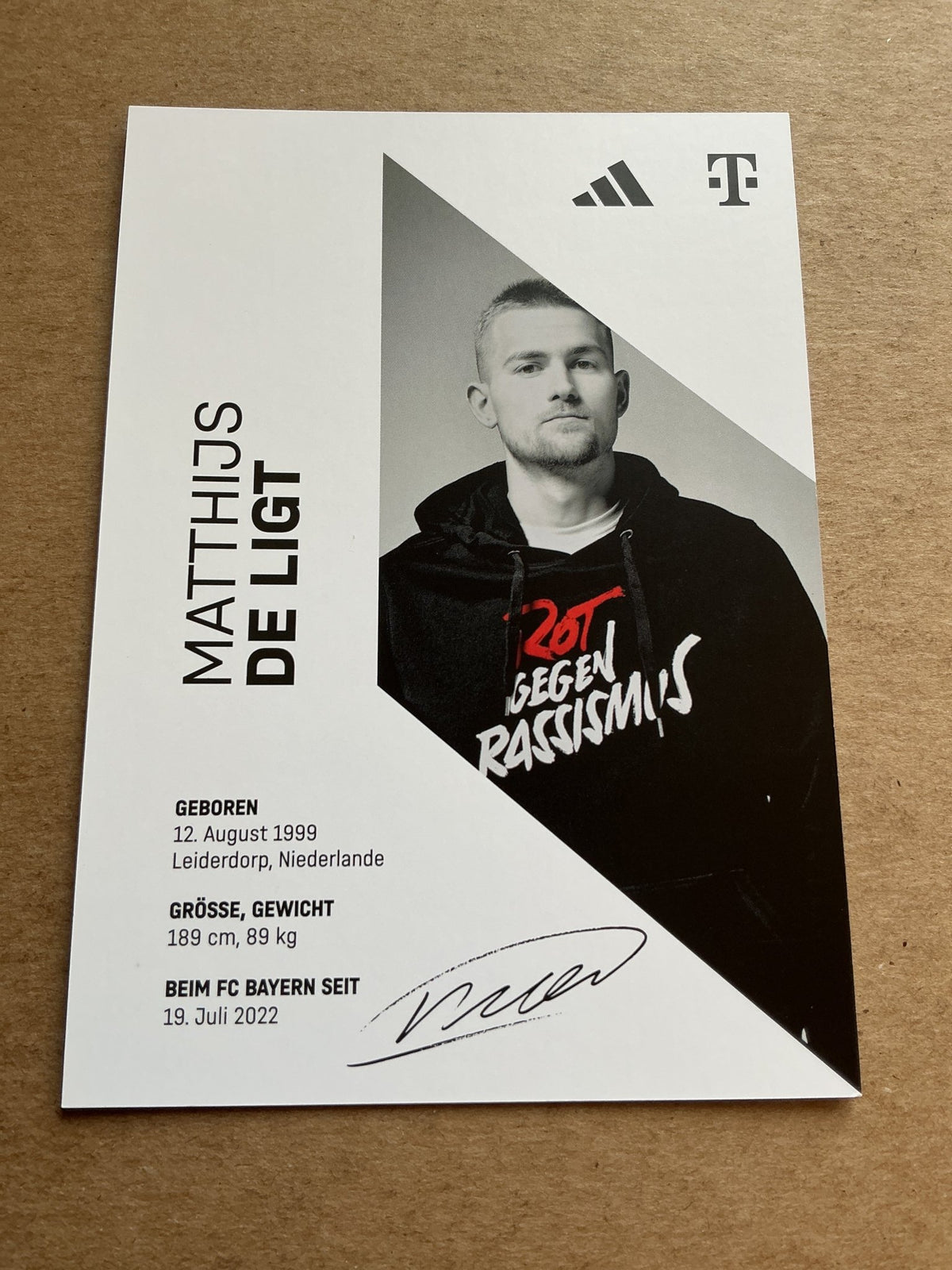 Matthijs de Ligt, Netherlands 🇳🇱 FC Bayern München 2023/24 hand signed - Autographs-World