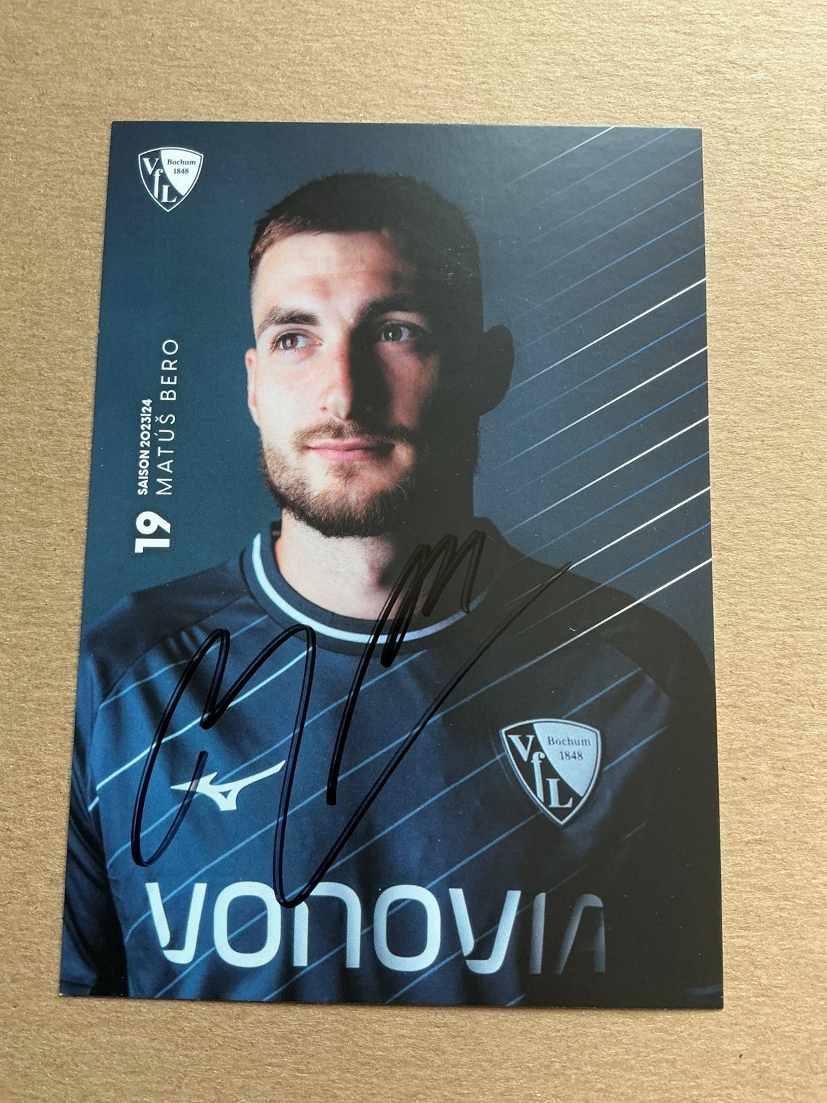 Matus Bero, Slovakia 🇸🇰 VfL Bochum 2023/24 hand signed - Autographs-World