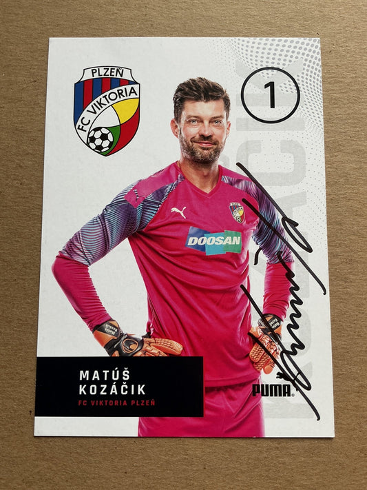 Matúš Kozáčik, Slovakia 🇸🇰 FC Viktoria Plzeň 2019/20 hand signed - Autographs-World