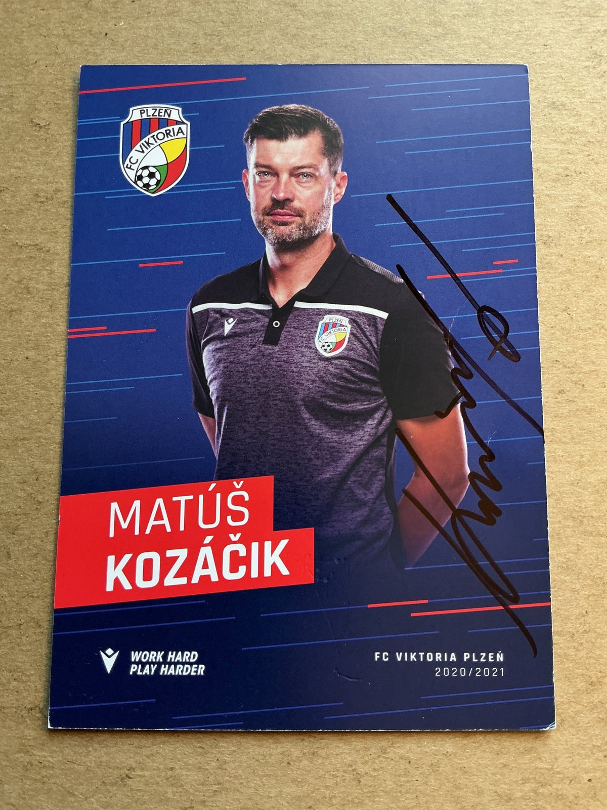 Matúš Kozáčik, Slovakia 🇸🇰 FC Viktoria Plzeň 2020/21 hand signed - Autographs-World