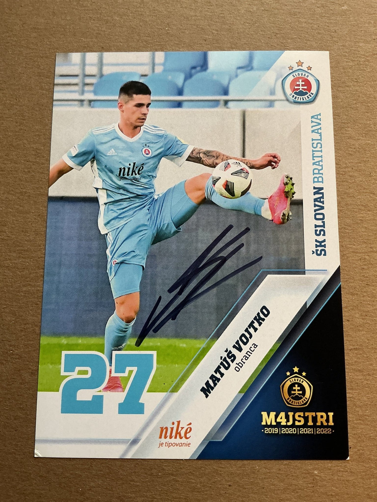 Matúš Vojtko, Slovakia 🇸🇰 ŠK Slovan Bratislava 2022/23 hand signed - Autographs-World