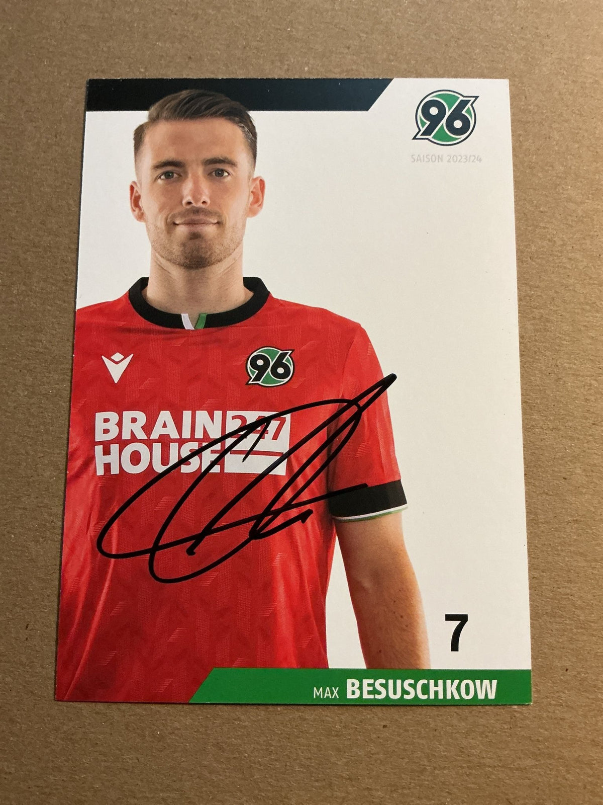 Max Besuschkow, Germany 🇩🇪 Hannover 96 2023/24 hand signed - Autographs-World