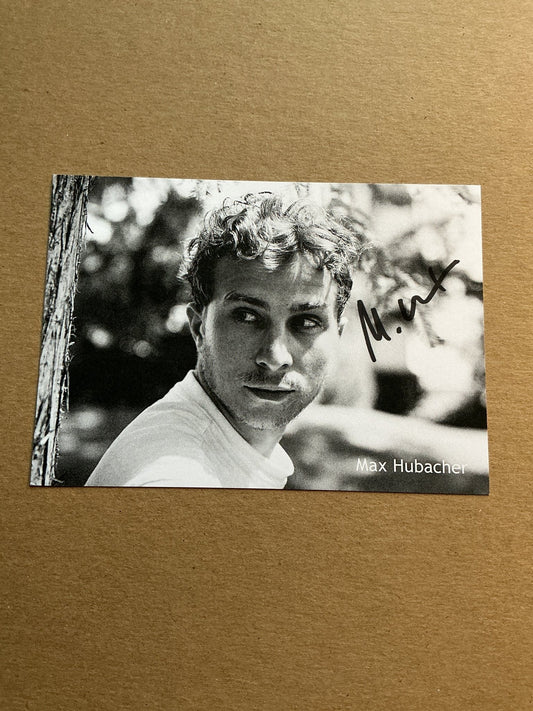 Max Hubacher, Switzerland 🇨🇭 Actor 2024 hand signed - Autographs-World