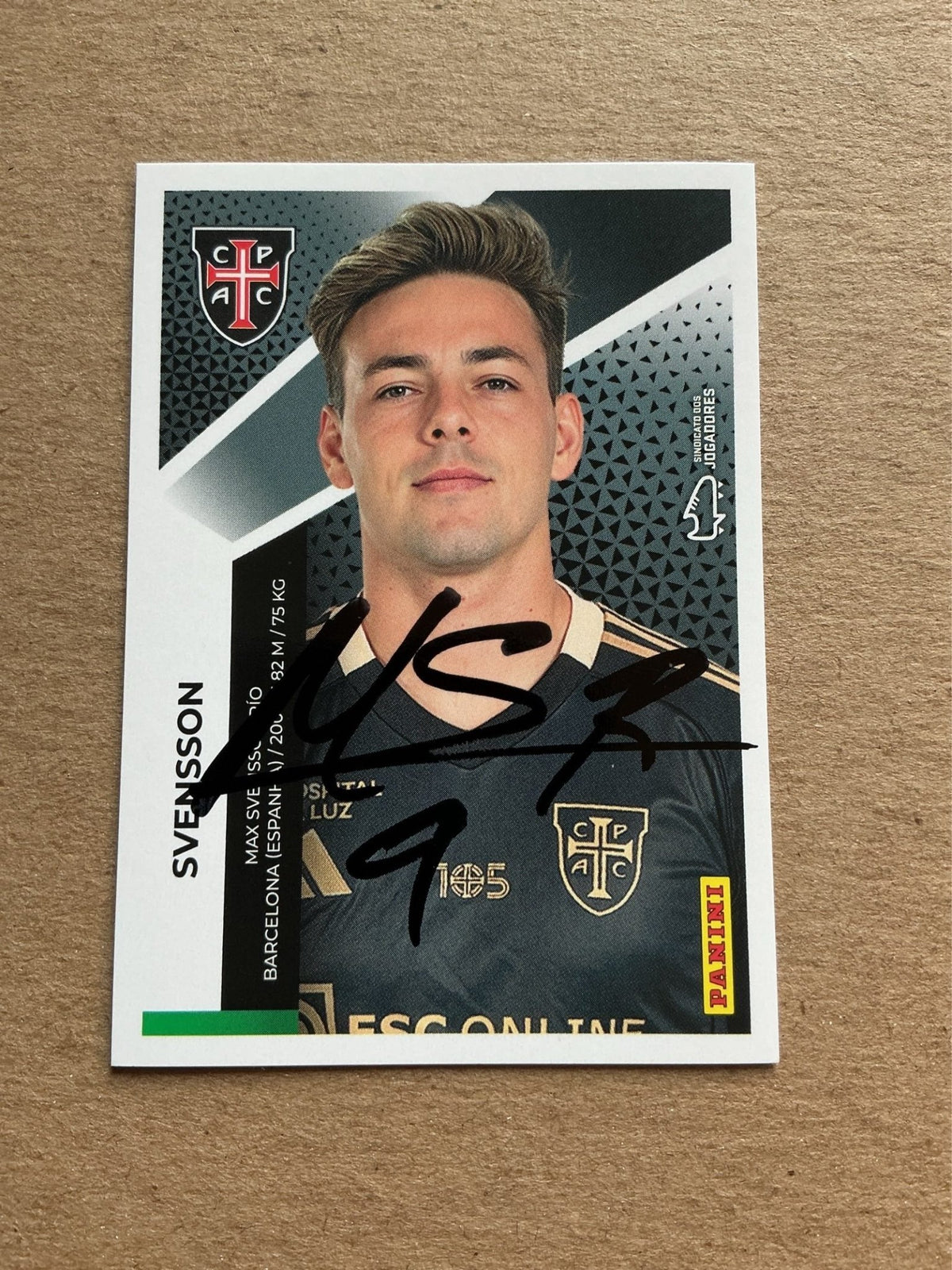 Max Svensson, Spain 🇪🇸 Casa Pia 2025/26 Panini hand signed - Autographs-World