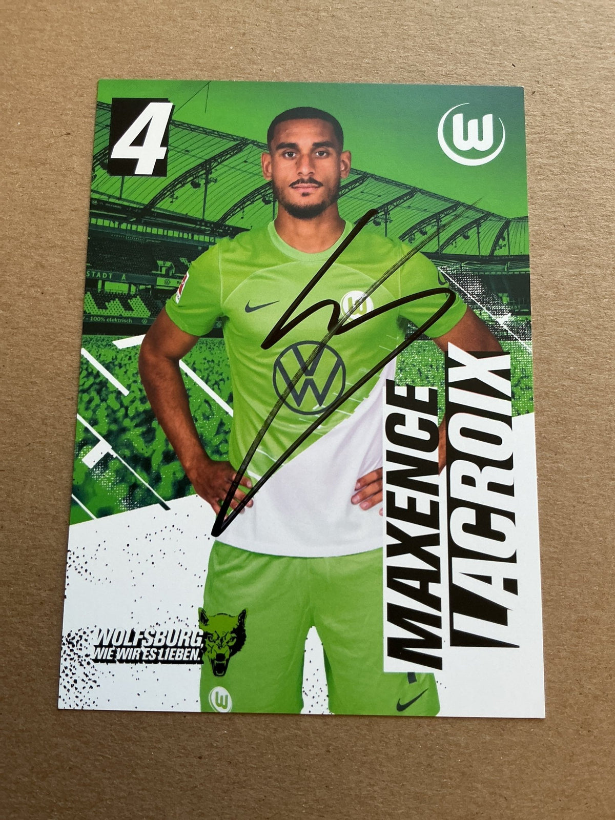 Maxence Lacroix, France 🇫🇷 VfL Wolfsburg 2023/24 hand signed - Autographs-World