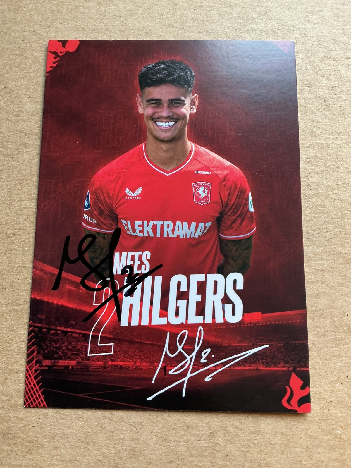 Mees Hilgers, Indonesia 🇮🇩 FC Twente Enschede 2023/24 hand signed - Autographs-World