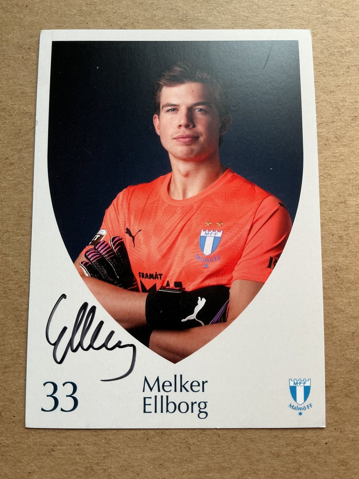 Melker Ellborg, Sweden 🇸🇪 Malmö FF 2025/26 hand signed - Autographs-World
