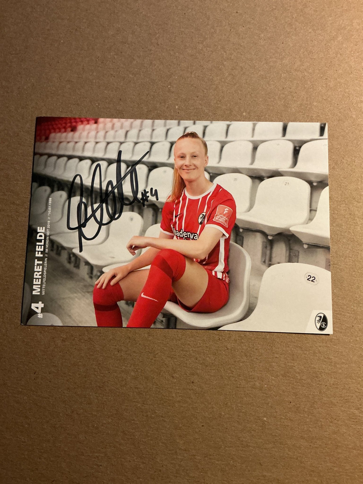 Meret Felde, Germany 🇩🇪 SC Freiburg 2022/23 hand signed - Autographs-World