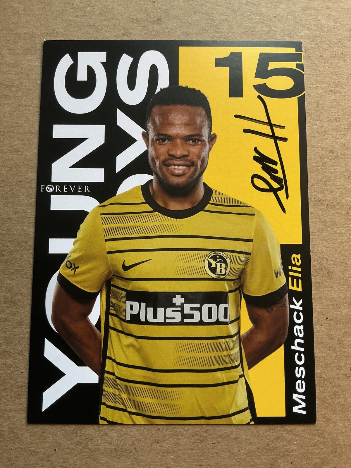 Meschak Elia, Democratic Republic of the Kongo 🇨🇩 BSC Young Boys Bern 2022/23 hand signed - Autographs-World