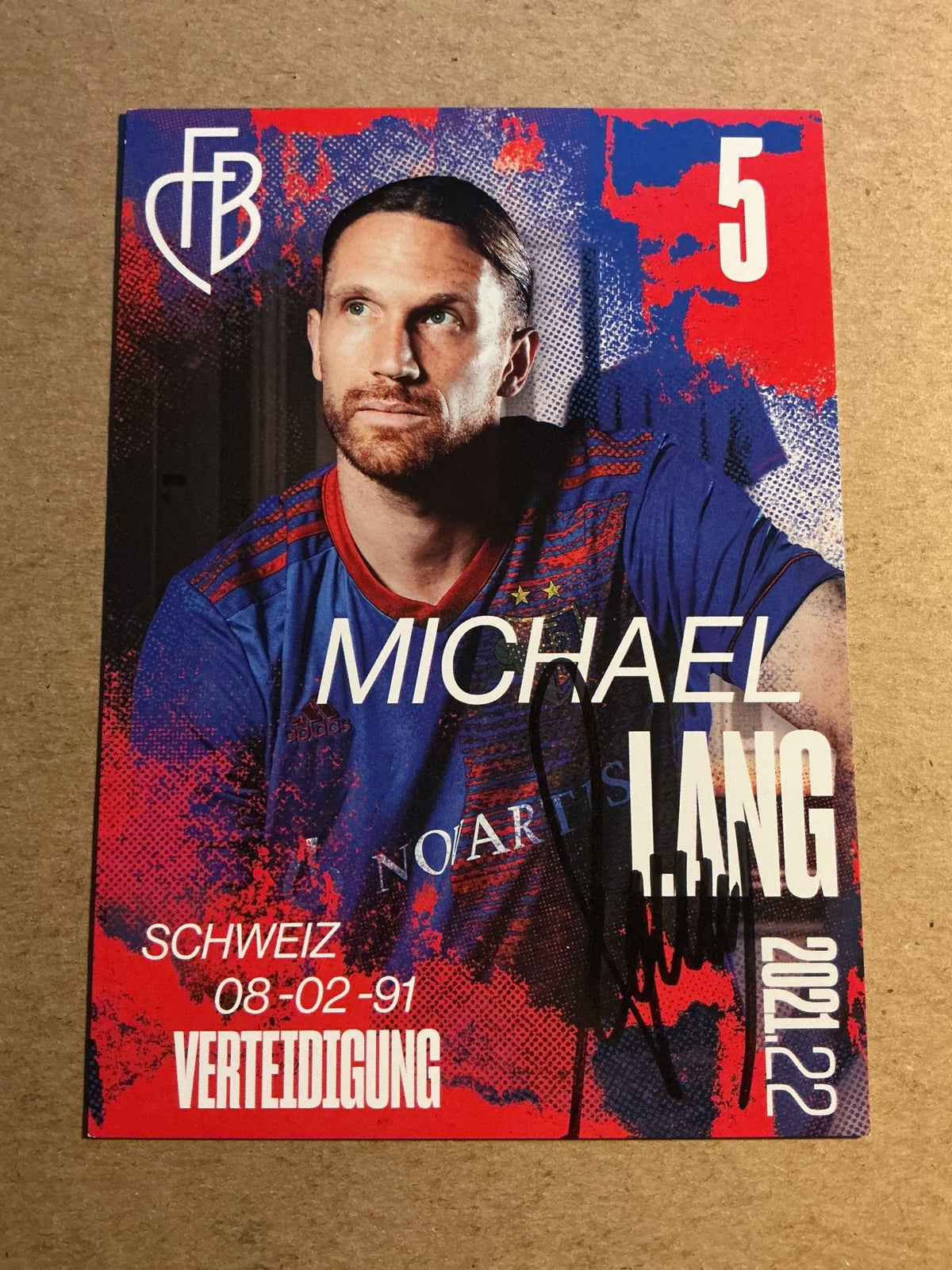 Michael Lang, Switzerland 🇨🇭 FC Basel 2021/22 hand signed - Autographs-World