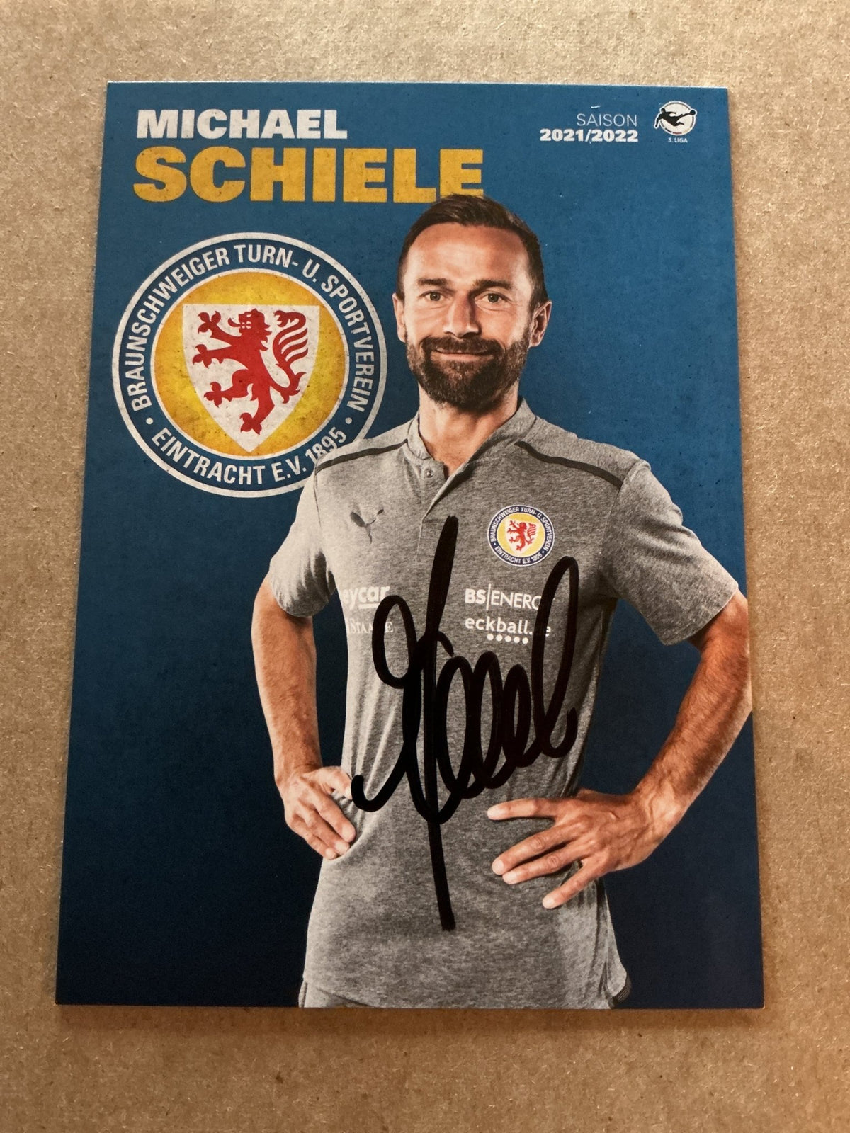Michael Schiele, Germany 🇩🇪 Eintracht Braunschweig 2021/22 hand signed - Autographs-World