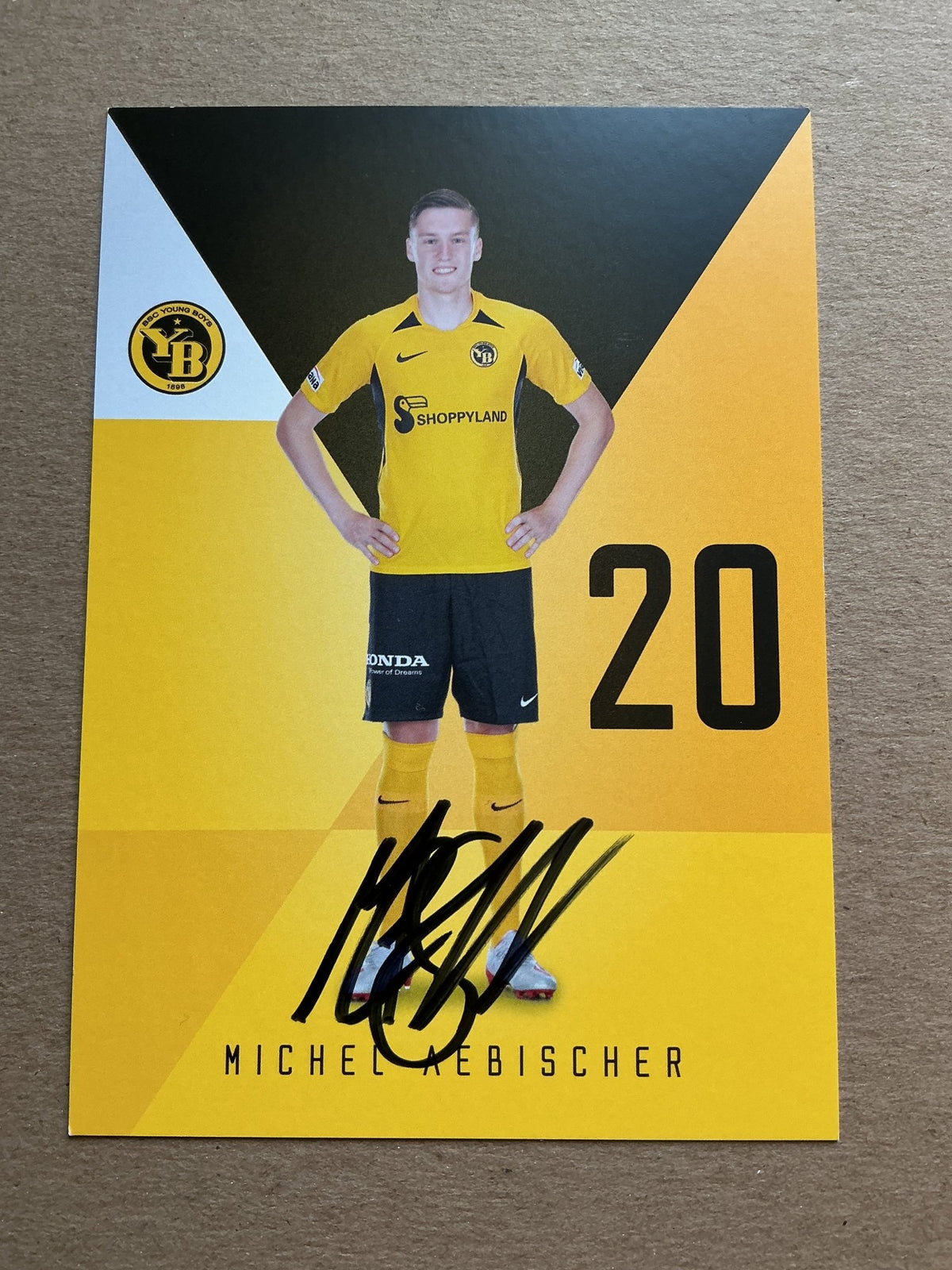 Michel Aebischer, Switzerland 🇨🇭 Young Boys Bern 2019/20 hand signed - Autographs-World