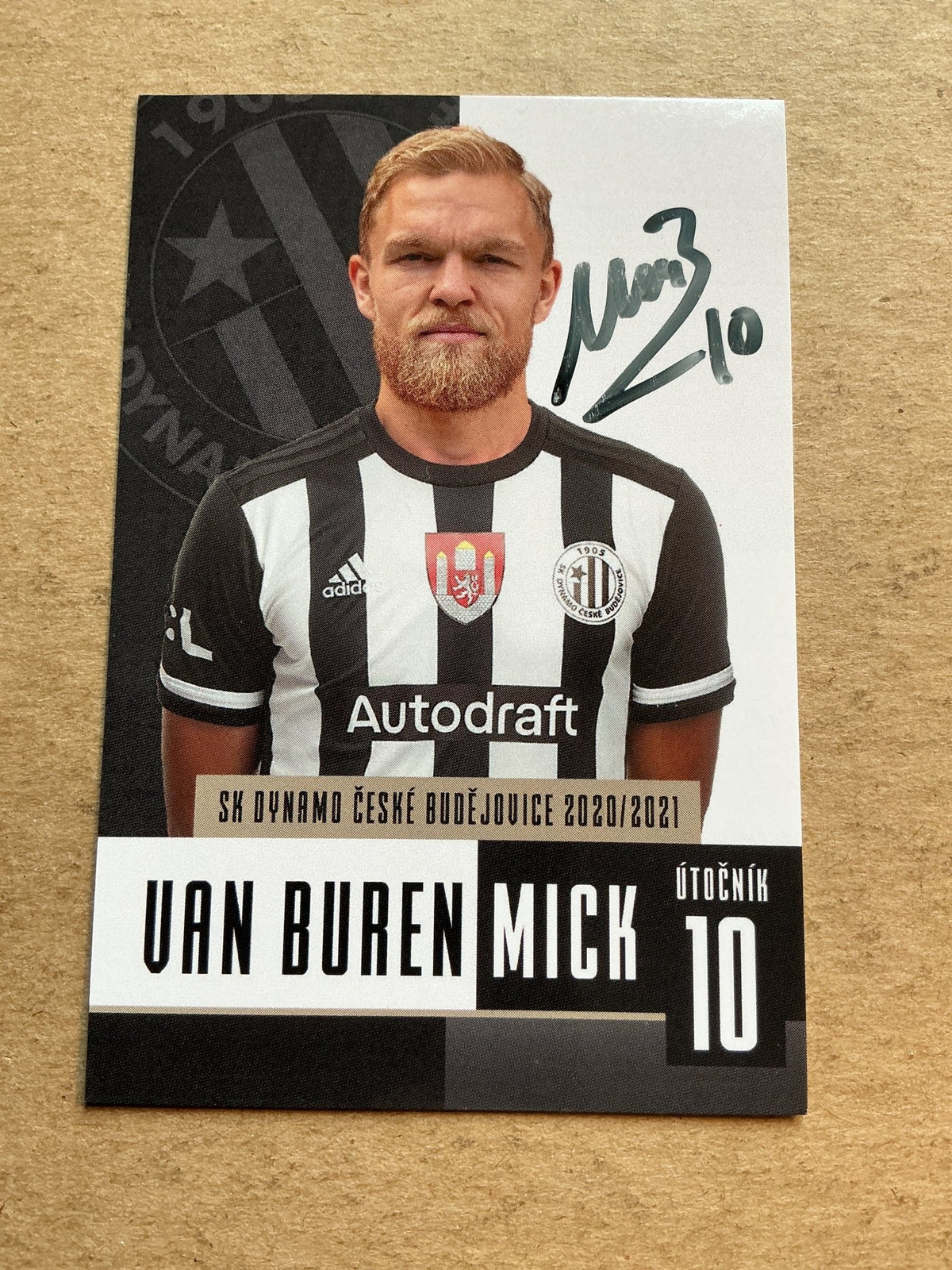 Mick van Buren, Netherlands 🇳🇱 SK Dynamo České Budějovice 2020/21 hand signed - Autographs-World