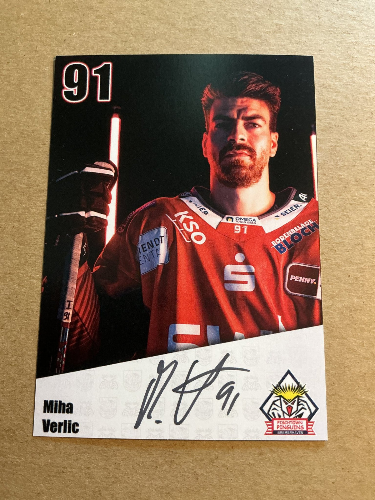 Miha Verlic, Slovenia 🇸🇮 Fishtown Pinguins 2024/25 hand signed - Autographs-World
