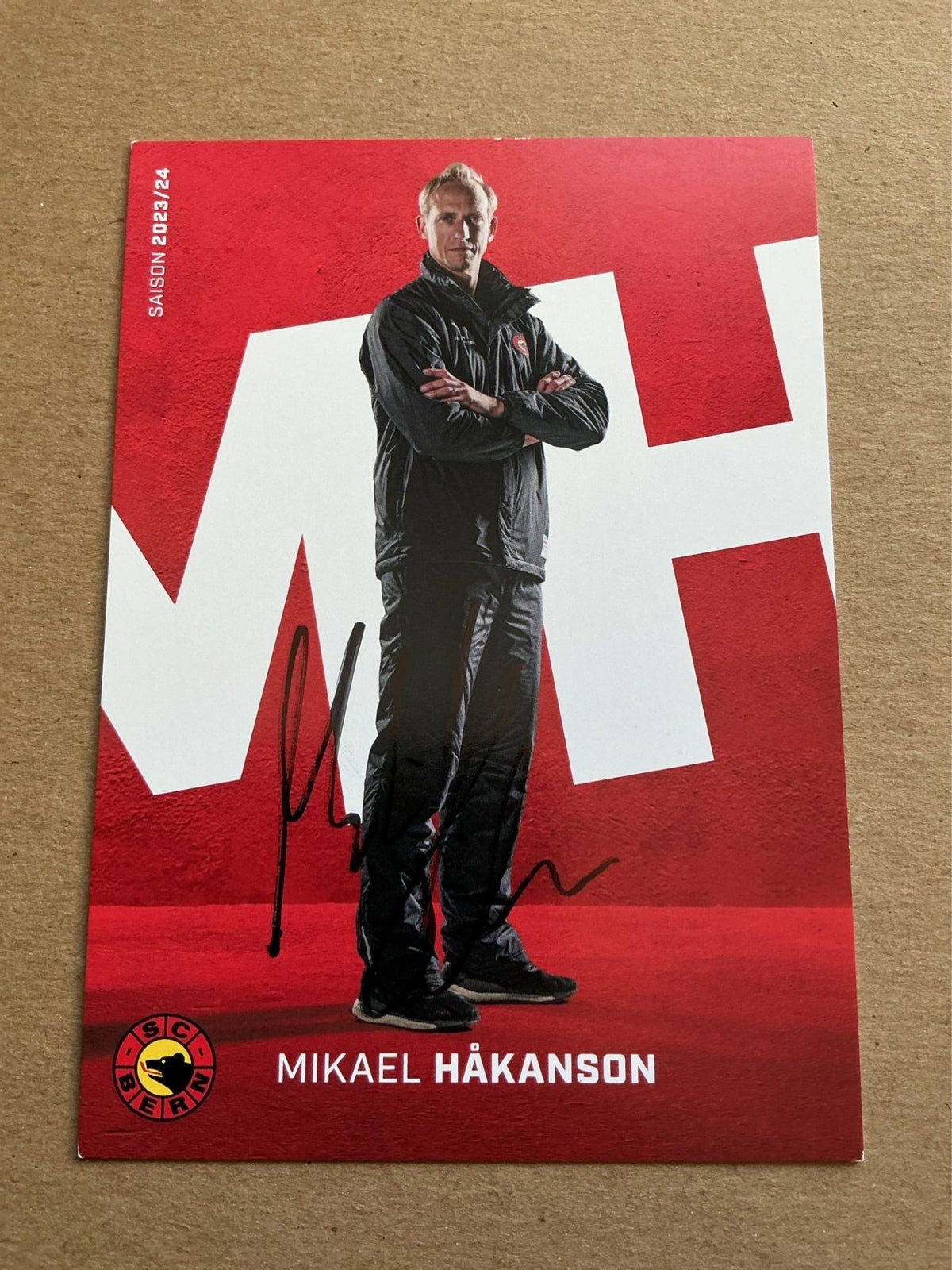 Mikael Håkanson, Sweden 🇸🇪 SC Bern 2023/24 hand signed - Autographs-World