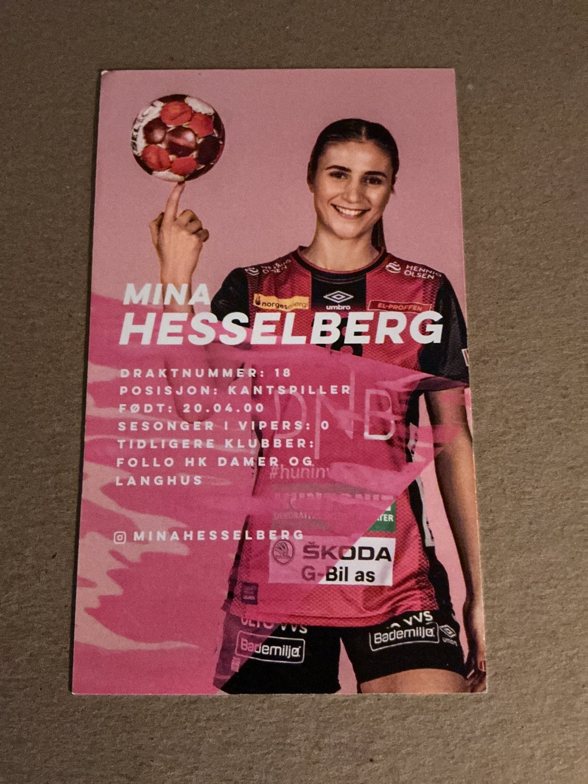 Mina Hesselberg, Norway 🇳🇴 Handball Vipers 2021/22 hand signed - Autographs-World