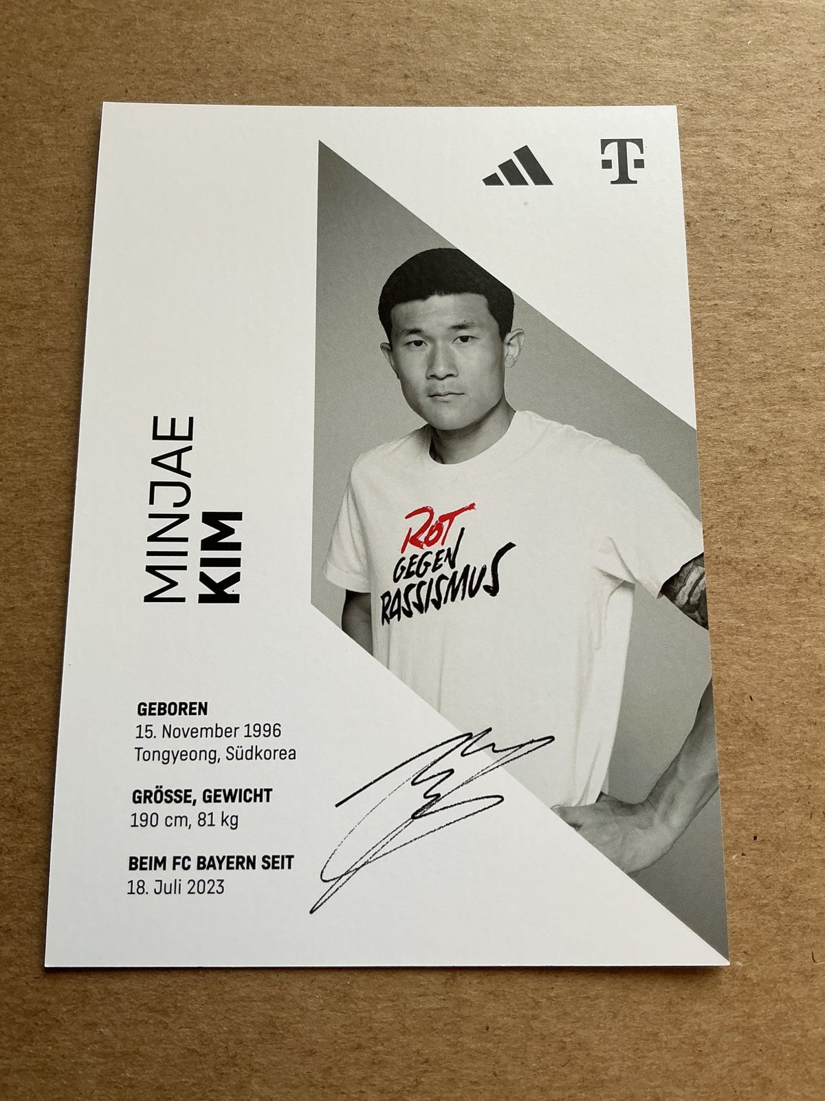 Minjae Kim, South Korea 🇰🇷 FC Bayern München 2023/24 hand signed - Autographs-World