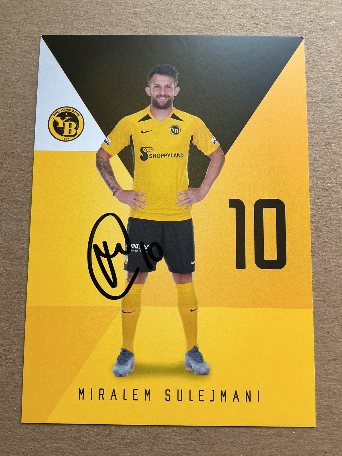 Miralem Sulejmani, Serbia 🇷🇸 Young Boys Bern 2019/20 hand signed - Autographs-World
