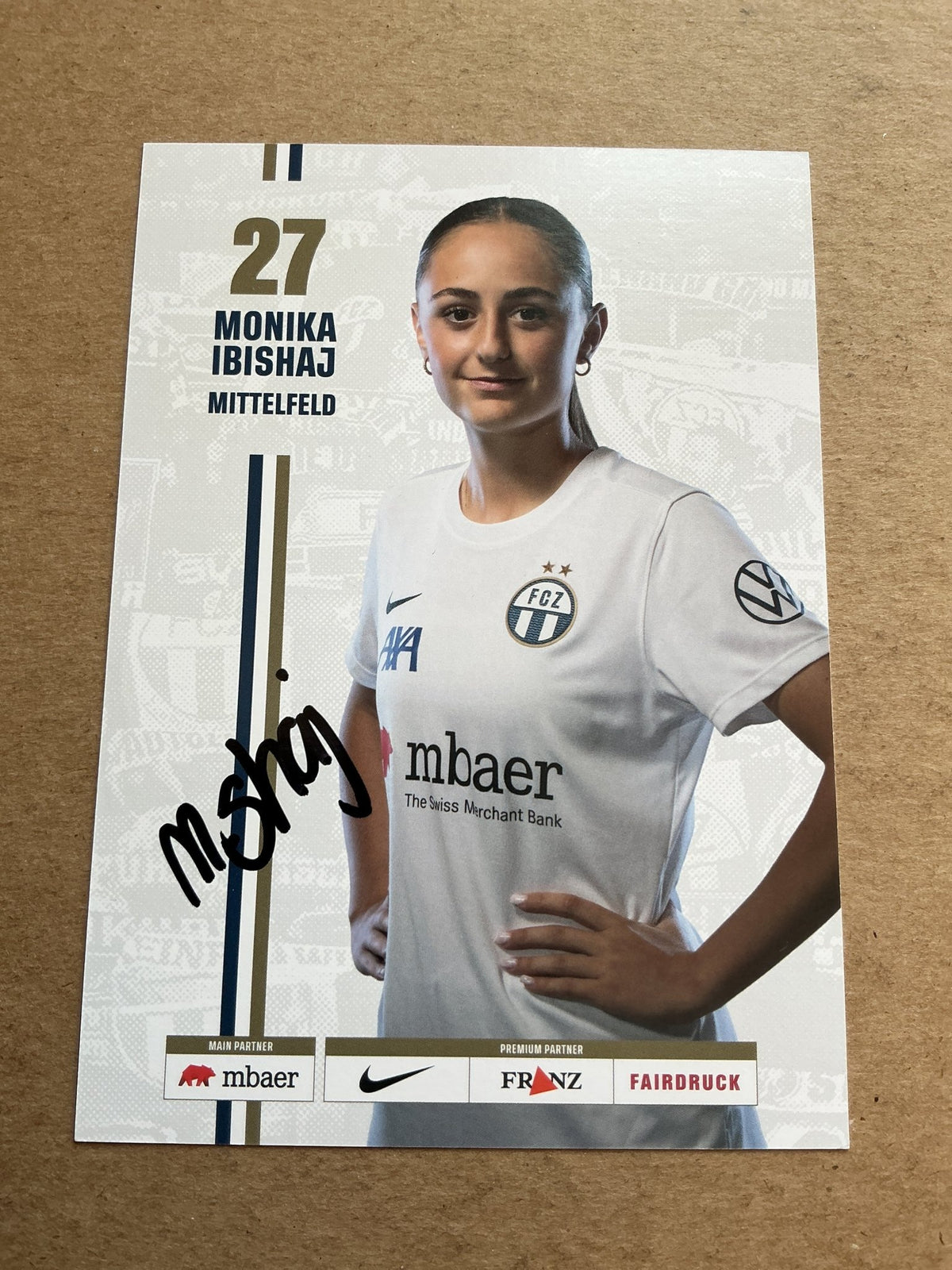 Monika Ibishaj, Switzerland 🇨🇭 FC Zürich 2023/24 hand signed - Autographs-World