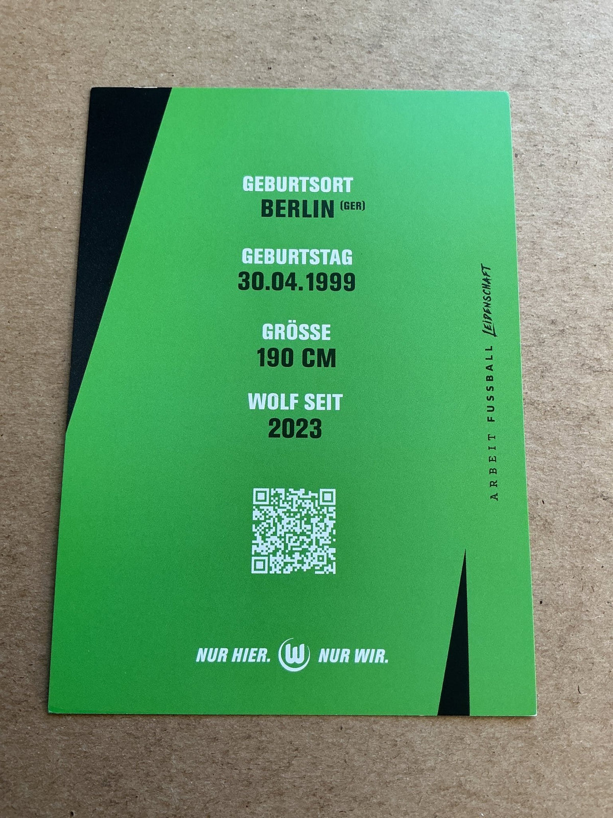 Moritz Jenz, Germany 🇩🇪 VfL Wolfsburg 2025/26 hand signed - Autographs-World