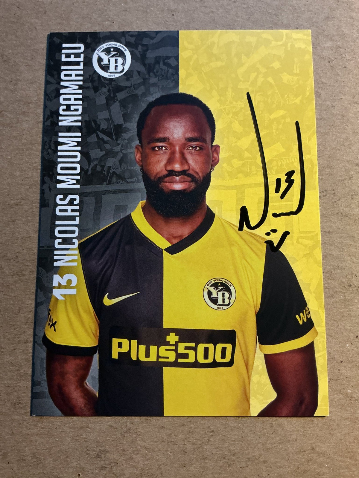 Moumi Ngamaleu, Cameroon 🇨🇲 BSC Young Boys 2021/22 hand signed - Autographs-World