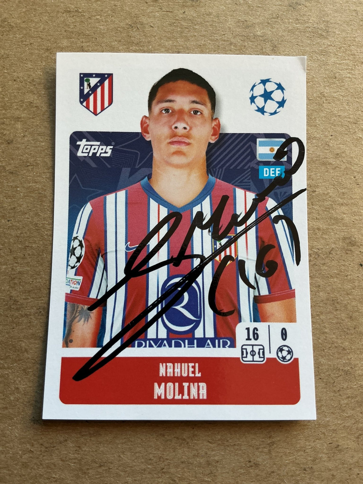 Nahuel Molina, Argentina 🇦🇷 Atletico Madrid 2024/25 Topps hand signed - Autographs-World