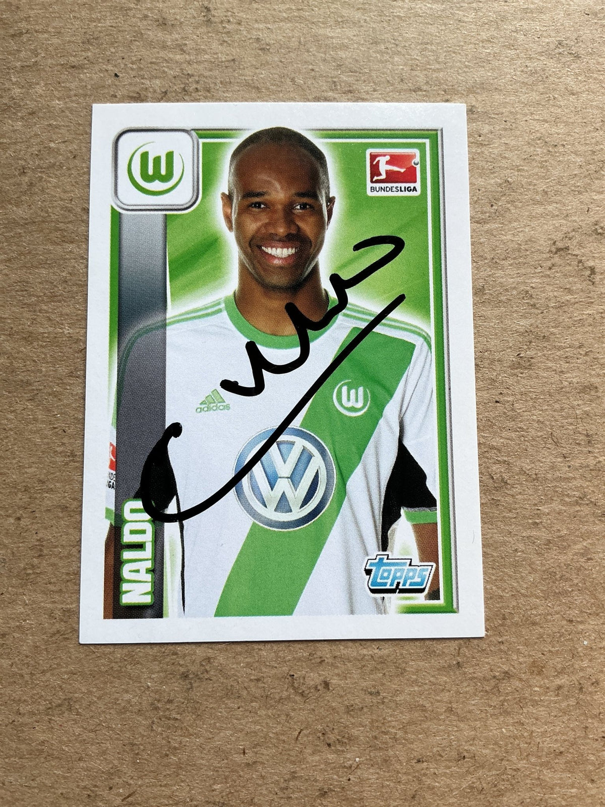 Naldo, Brazil 🇧🇷 VfL Wolfsburg 2013/14 Topps hand signed - Autographs-World