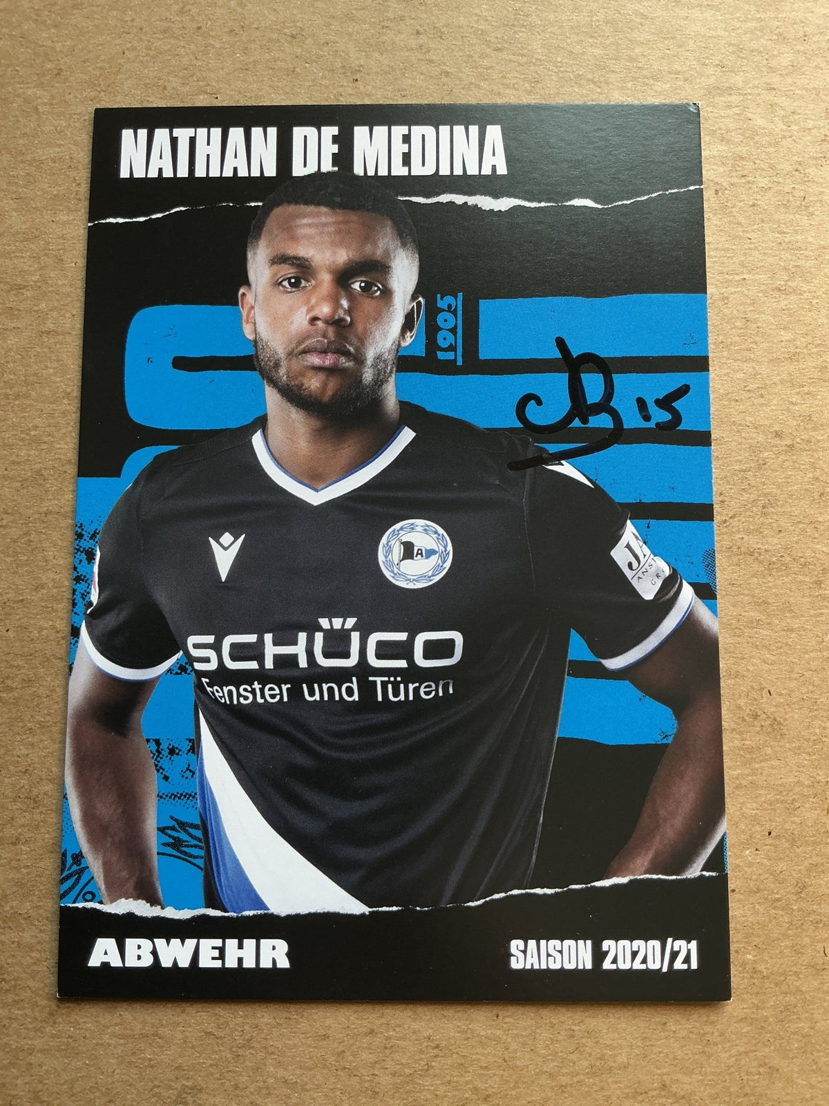 Nathan De Medina, Belgium 🇧🇪 Arminia Bielefeld 2020/21 hand signed - Autographs-World