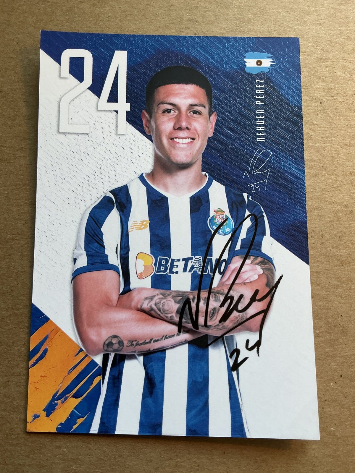 Nehuen Perez, Argentina 🇦🇷 FC Porto 2024/25 hand signed - Autographs-World