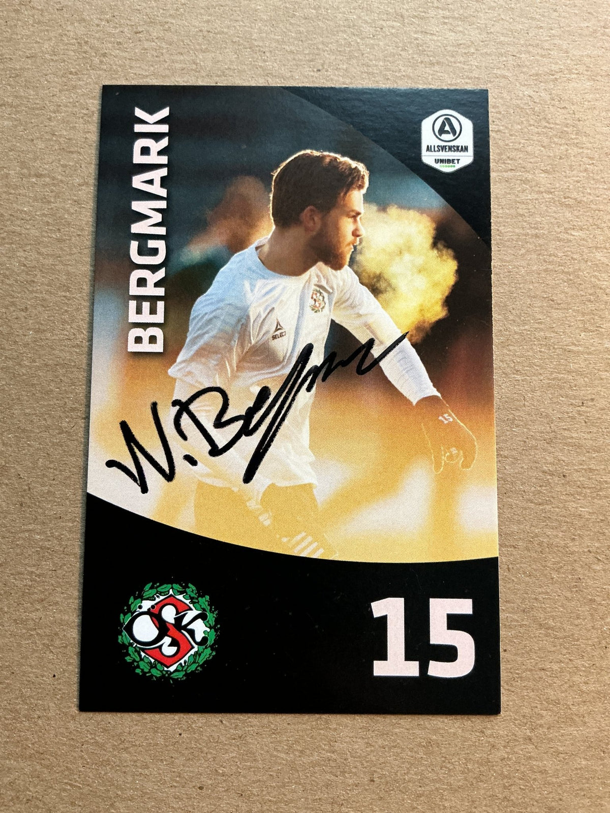 Niclas Bergmark, Sweden 🇸🇪 Örebro SK 2021/22 hand signed - Autographs-World