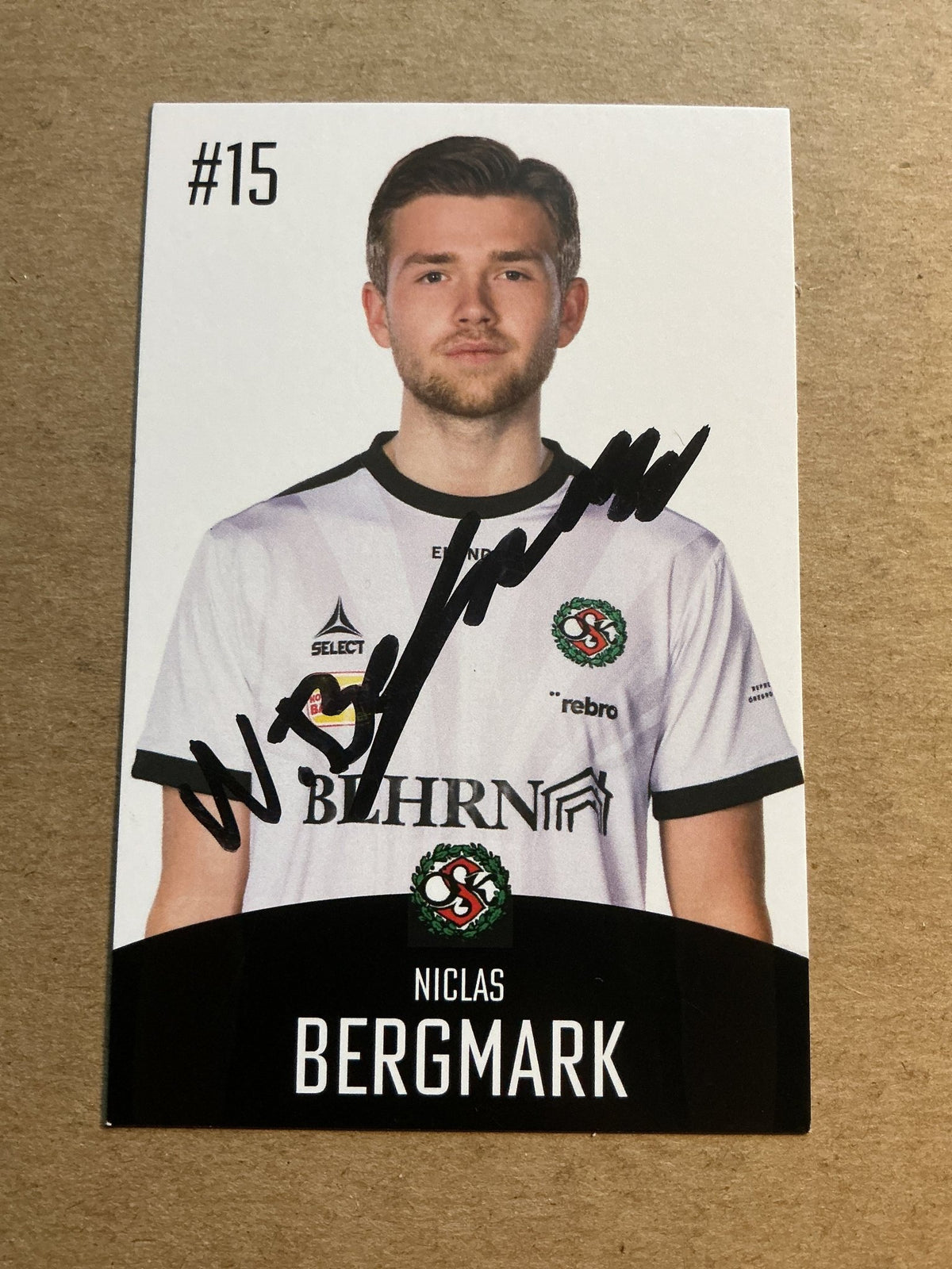 Niclas Bergmark, Sweden 🇸🇪 Örebro SK 2022/23 hand signed - Autographs-World