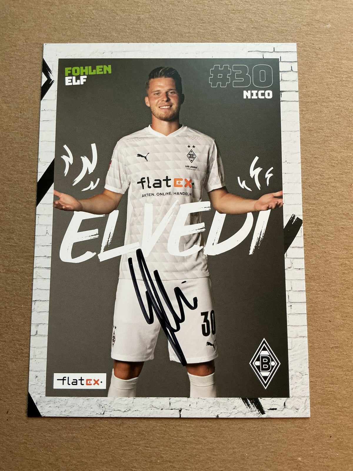 Nico Elvedi, Switzerland 🇨🇭 Borussia Mönchengladbach 2020/21 hand signed - Autographs-World