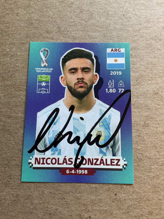Nicolas Gonzalez, Argentina 🇦🇷 FIFA World Cup 2022 Panini hand signed - Autographs-World