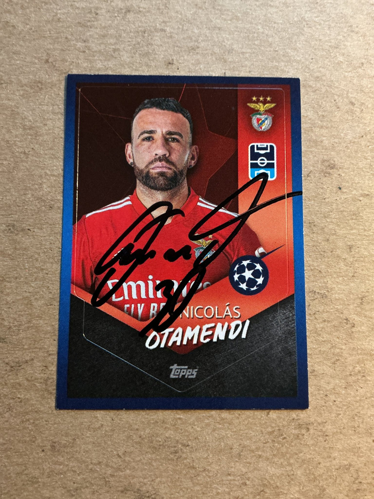 Nicolás Otamendi, Argentina 🇦🇷 Benfica SL 2021/22 Topps hand signed - Autographs-World