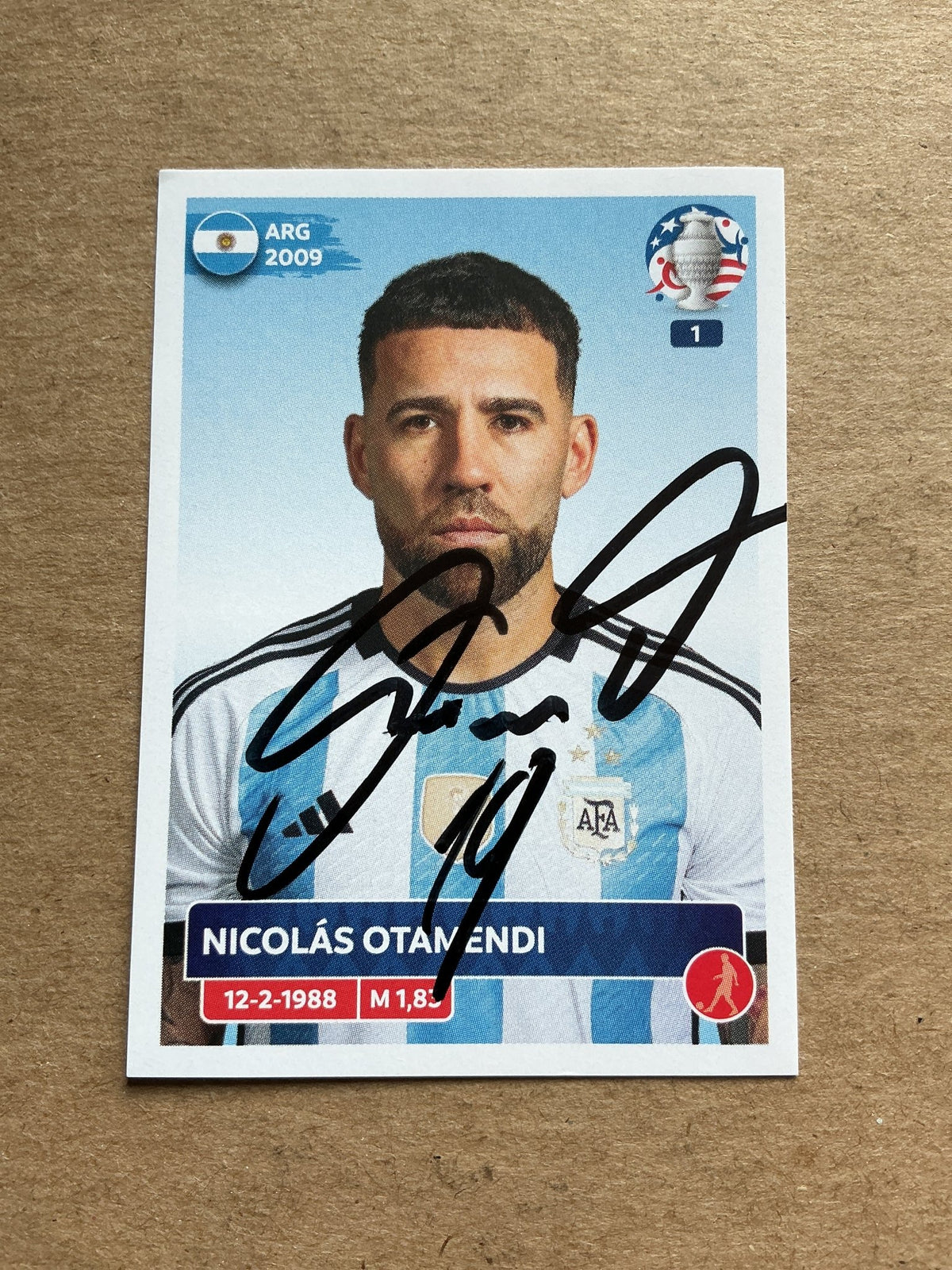 Nicolas Otamendi, Argentina 🇦🇷 Copa America 2024 Panini hand signed - Autographs-World