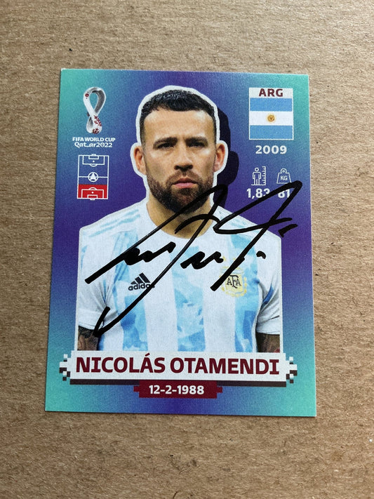 Nicolas Otamendi, Argentina 🇦🇷 FIFA World Cup 2022 Panini hand signed - Autographs-World