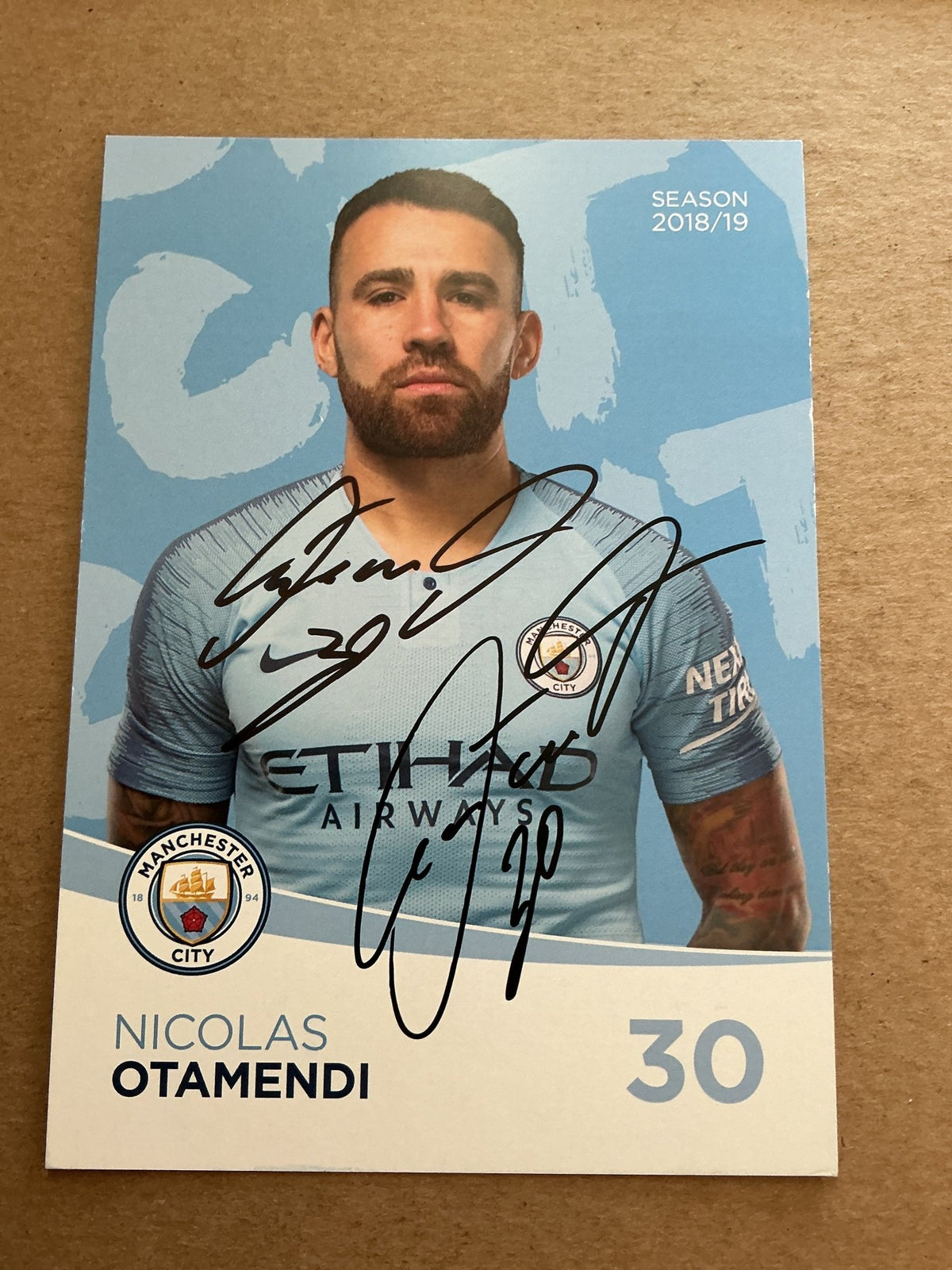 Nicolas Otamendi, Argentina 🇦🇷 Manchester City 2018/19 hand signed - Autographs-World