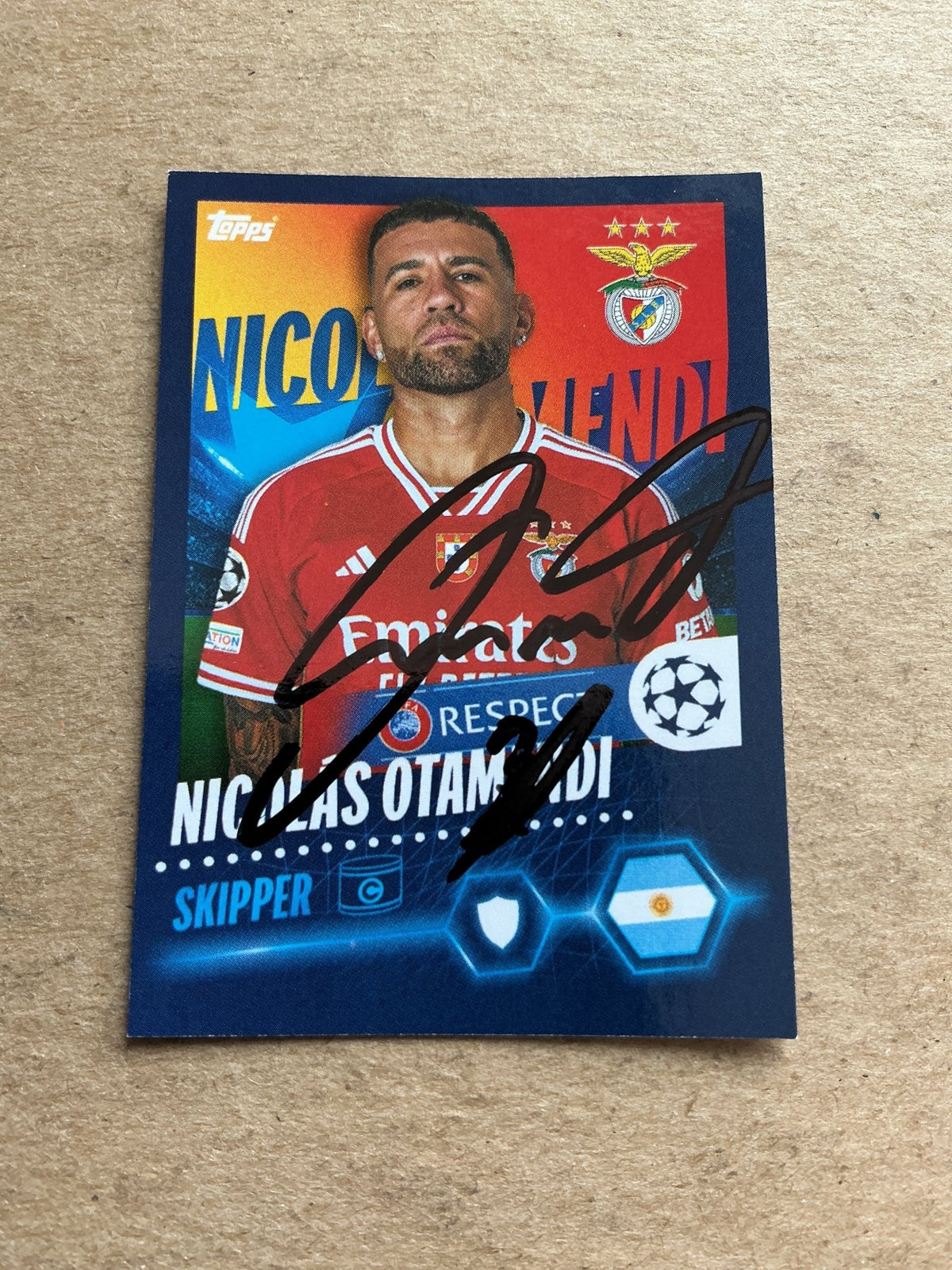 Nicolas Otamendi, Argentina 🇦🇷 SL Benfica 2023/24 Topps hand signed - Autographs-World