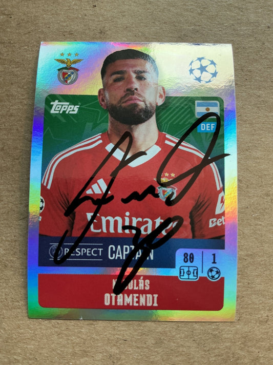 Nicolas Otamendi, Argentina 🇦🇷 SL Benfica 2024/25 Topps hand signed - Autographs-World