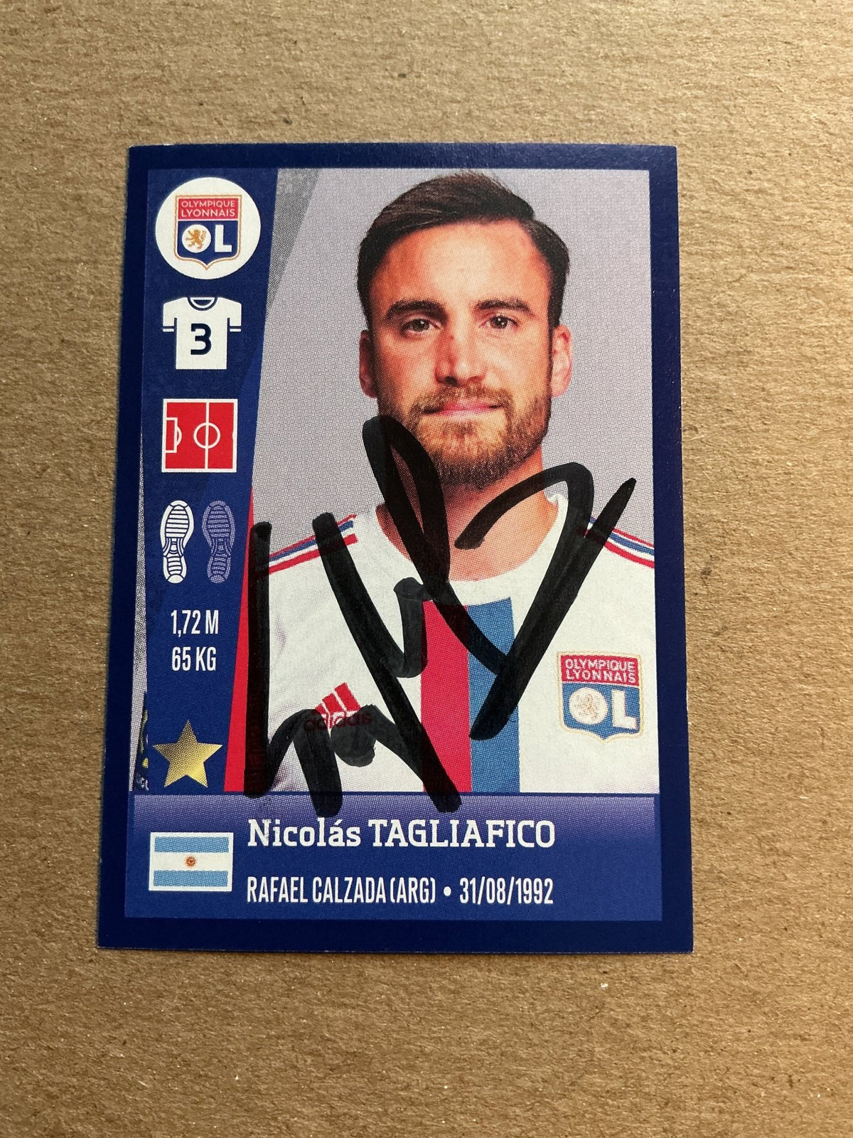 Nicolás Tagliafico, Argentina 🇦🇷 Olympique Lyon 2023 Panini hand signed - Autographs-World