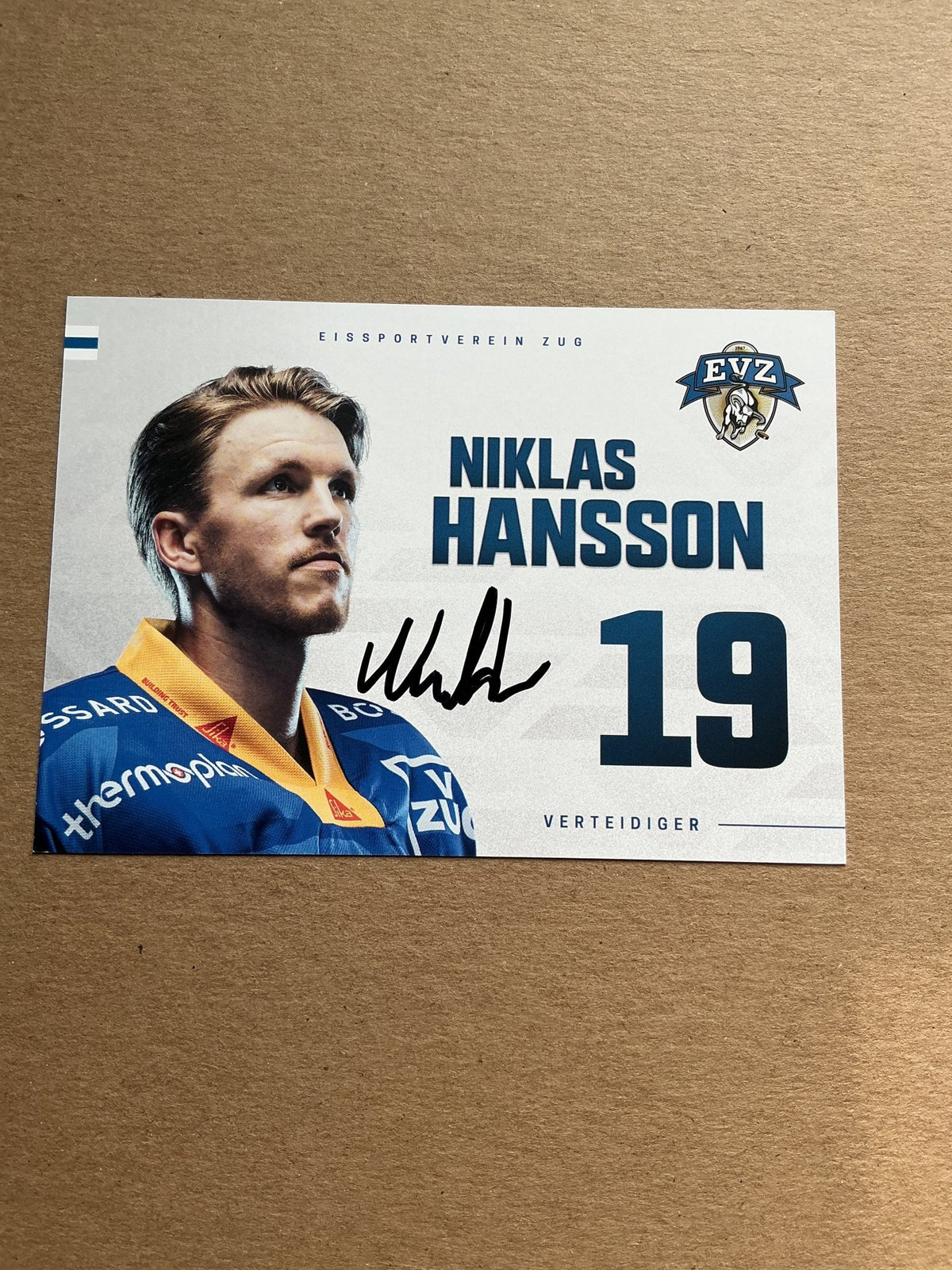 Niklas Hansson, Sweden 🇸🇪 EV Zug 2024/25 hand signed - Autographs-World